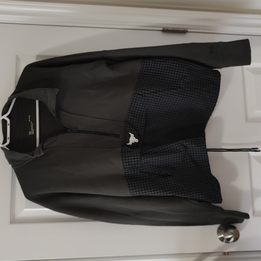 Under Armour Ladies Half Zip Hoodie Size Large